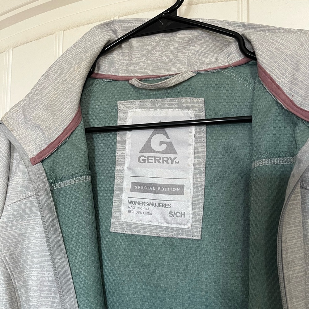 GERRY Gray Jacket with Hood - Picture 2 of 3
